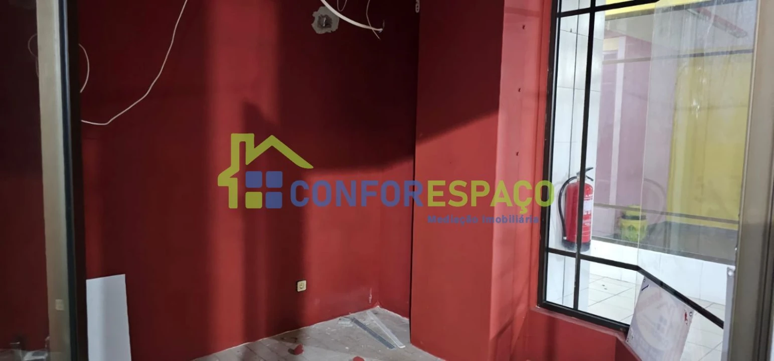 Loja para Arrendamento em Castelo Branco Foto 8
