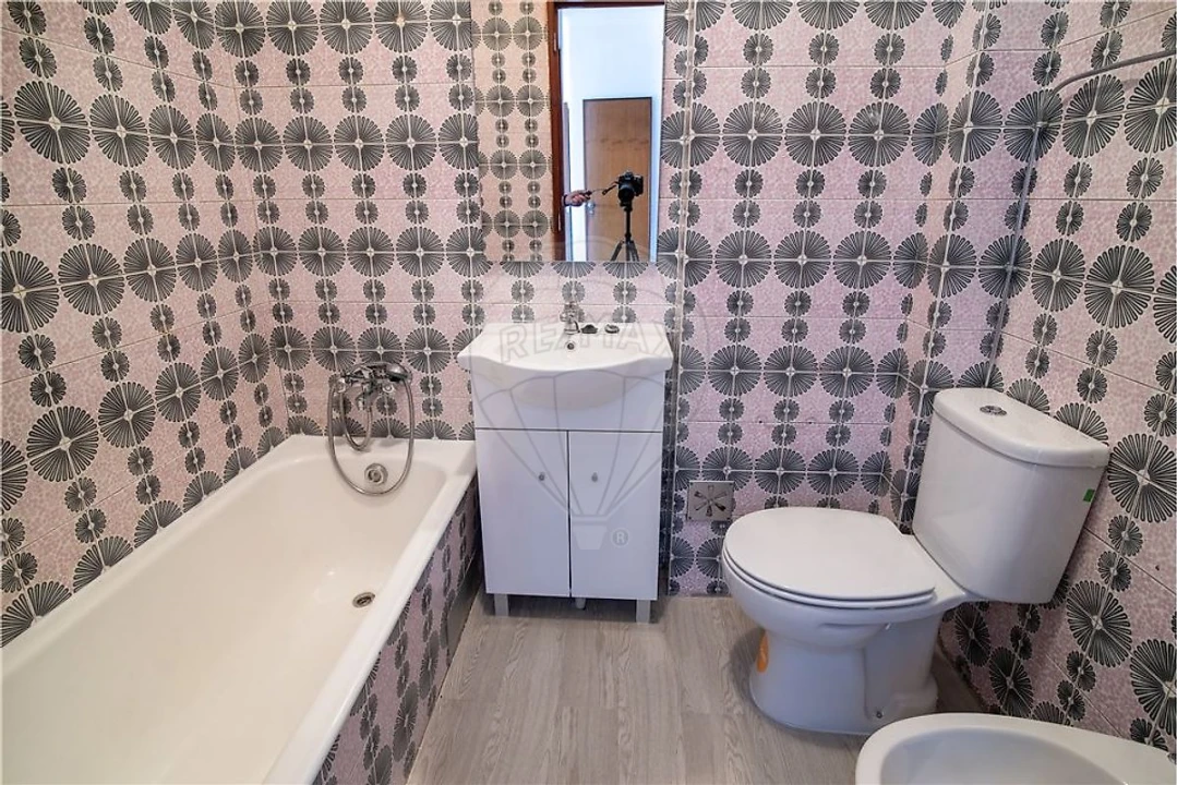 Apartamento T1 para Arrendamento em Benfica Foto 11