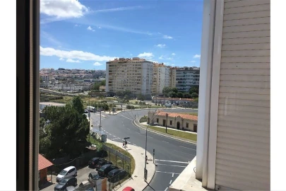 Apartamento T1 para Arrendamento em Benfica