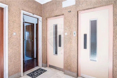 Apartamento T1 para Arrendamento em Benfica