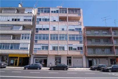 Apartamento T1 para Arrendamento em Benfica