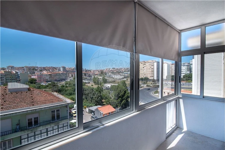 Apartamento T1 para Arrendamento em Benfica Foto 7