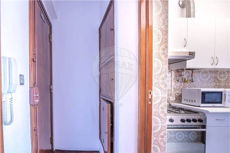 Apartamento T1 para Arrendamento em Benfica Foto 9
