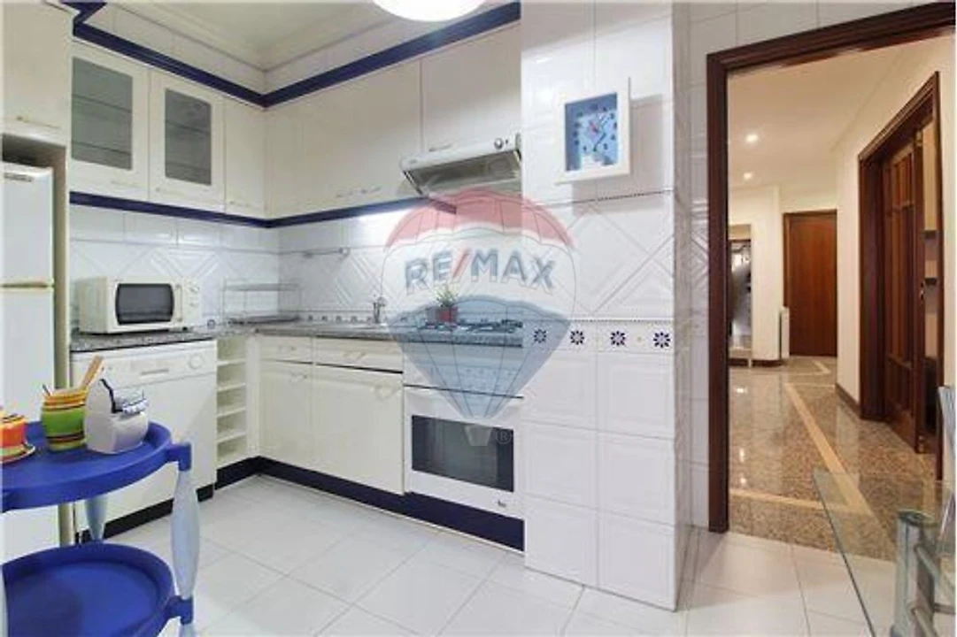 Apartamento T2 para Arrendamento em Santa Marinha e São Pedro da Afurada Foto 9