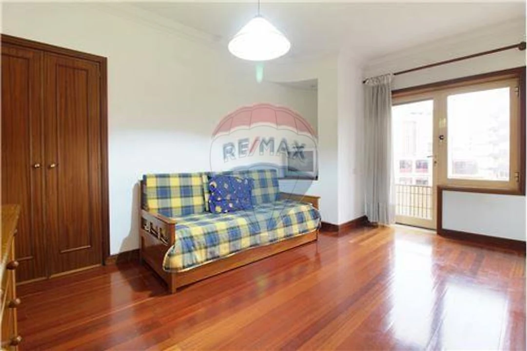Apartamento T2 para Arrendamento em Santa Marinha e São Pedro da Afurada Foto 5