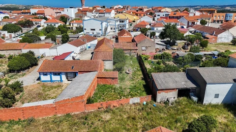 Moradia T2 para Venda em Campelos e Outeiro da Cabeça