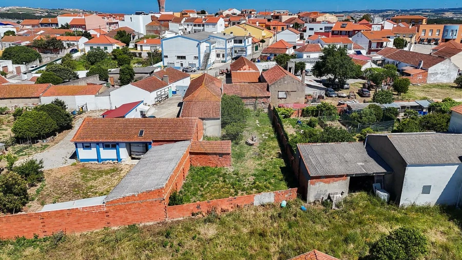 Moradia T3 para Venda em Campelos e Outeiro da Cabeça