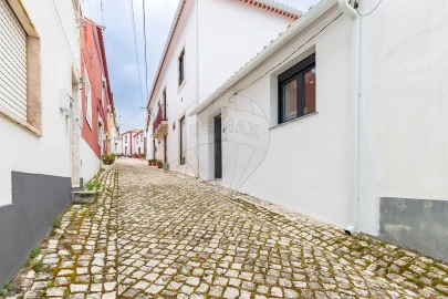 Moradia T1 para Venda em Santa Maria, São Pedro e Matacães