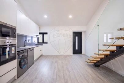 Moradia T1 para Venda em Santa Maria, São Pedro e Matacães