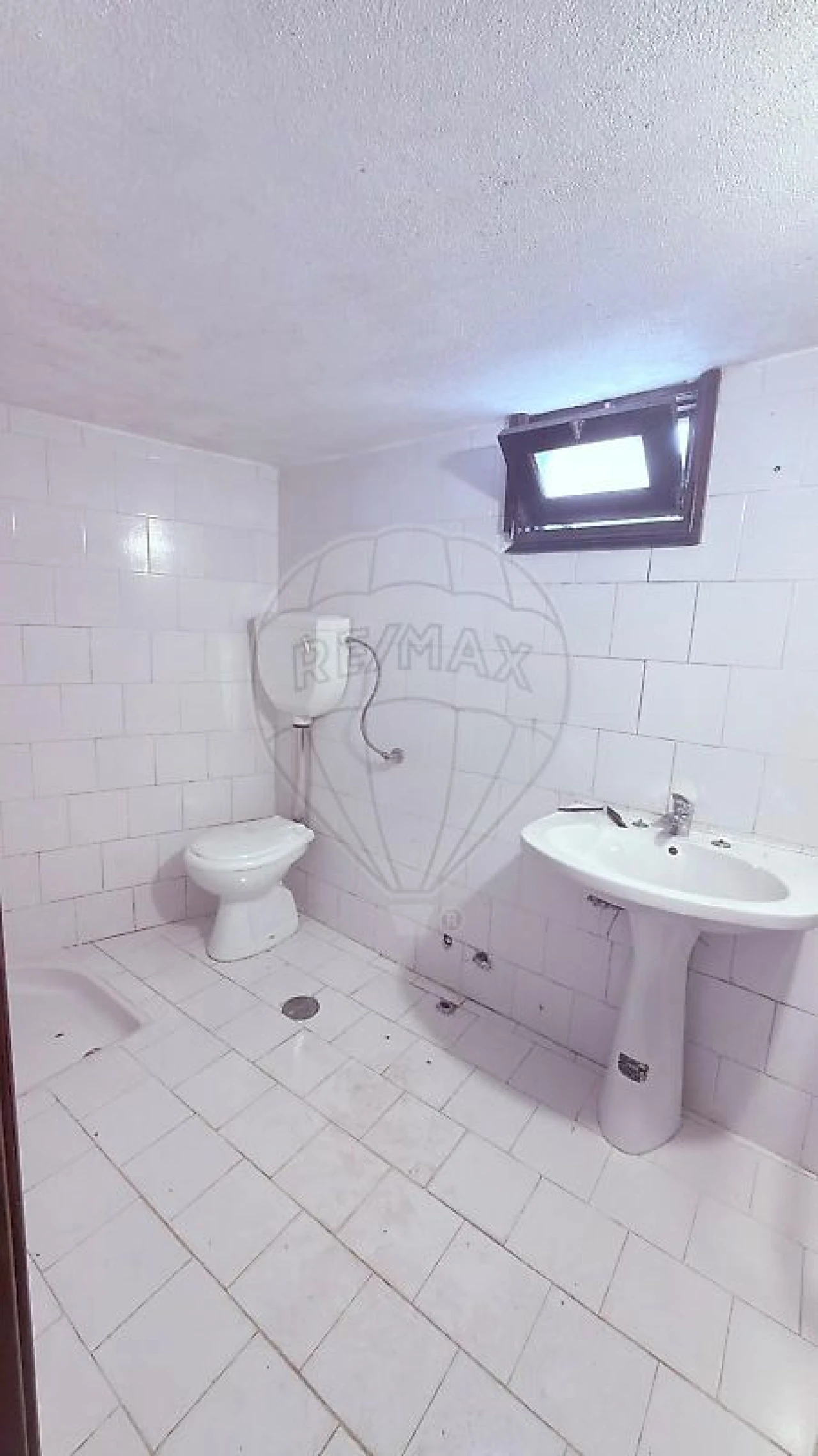 Moradia T1 para Venda em Fajões Foto 10