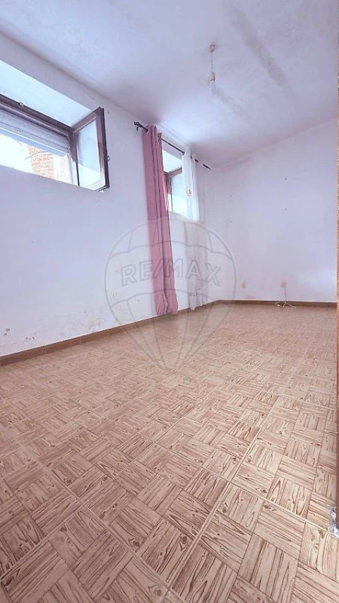 Moradia T1 para Venda em Fajões