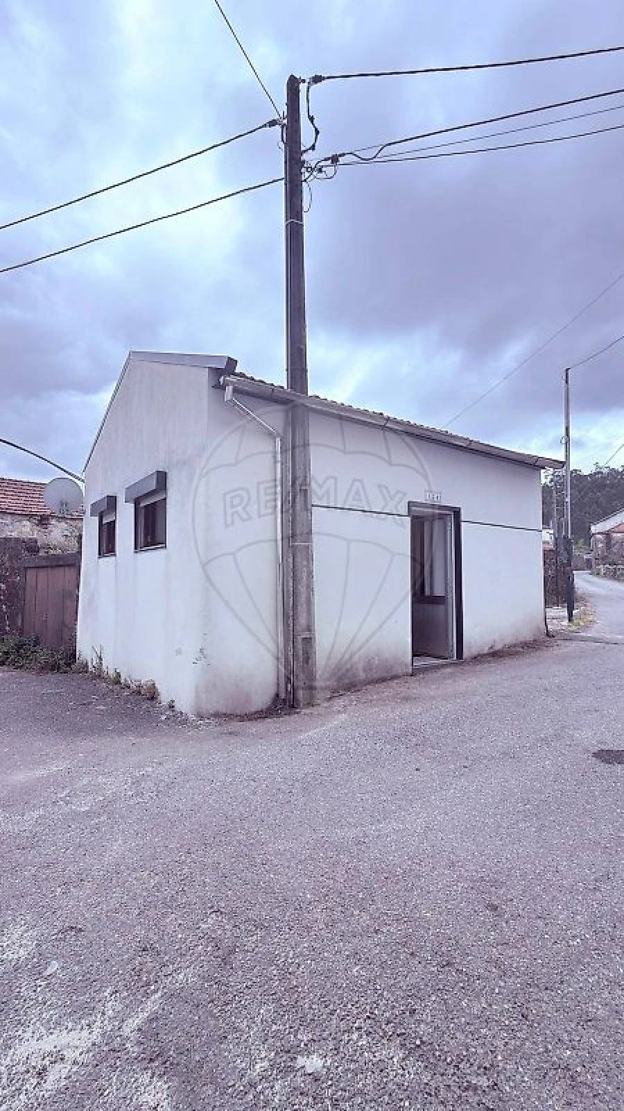 Moradia T1 para Venda em Fajões Foto 4