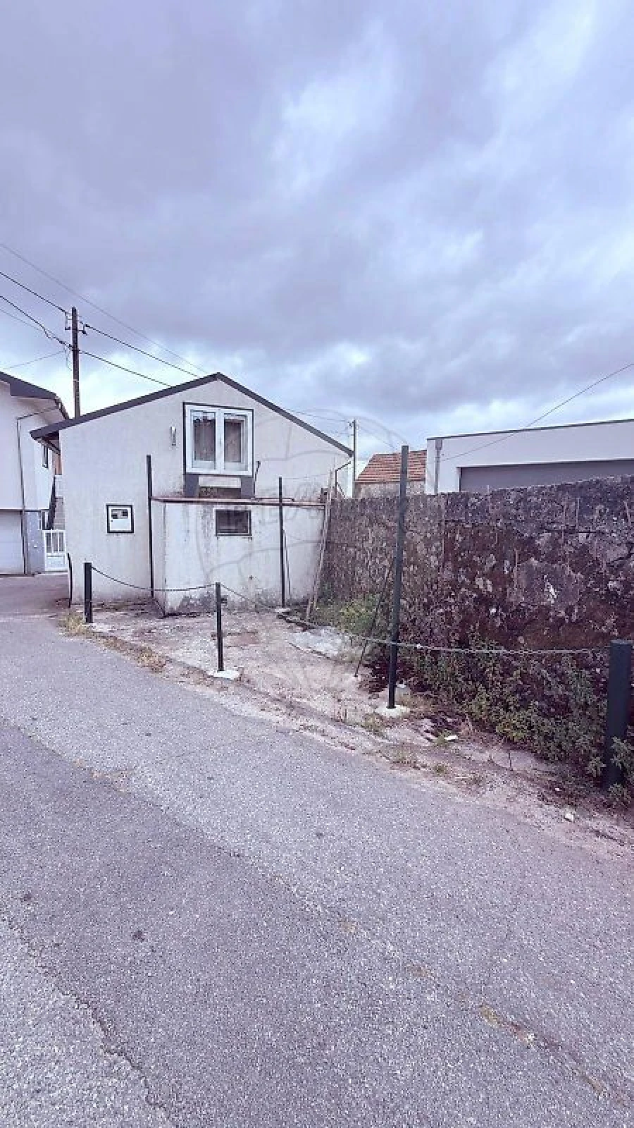 Moradia T1 para Venda em Fajões Foto 2
