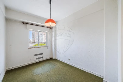 Apartamento T5 para Venda em Olivais