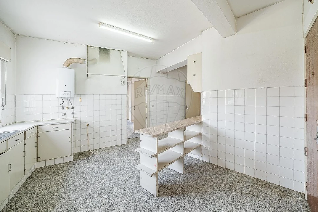 Apartamento T5 para Venda em Olivais Foto 28