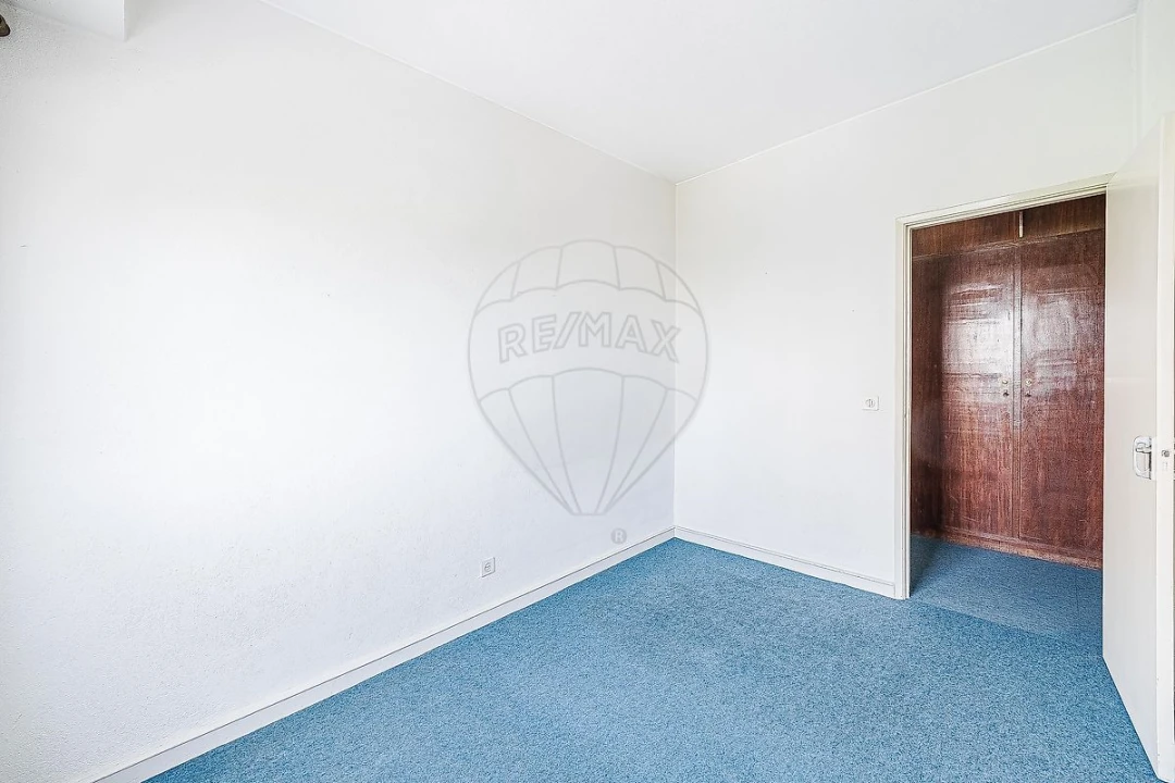 Apartamento T5 para Venda em Olivais Foto 13