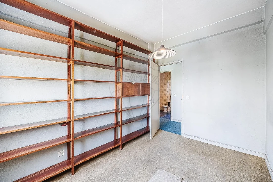 Apartamento T5 para Venda em Olivais Foto 6