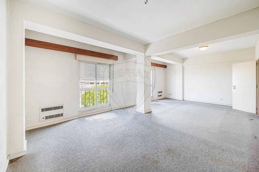 Apartamento T5 para Venda em Olivais Foto 1