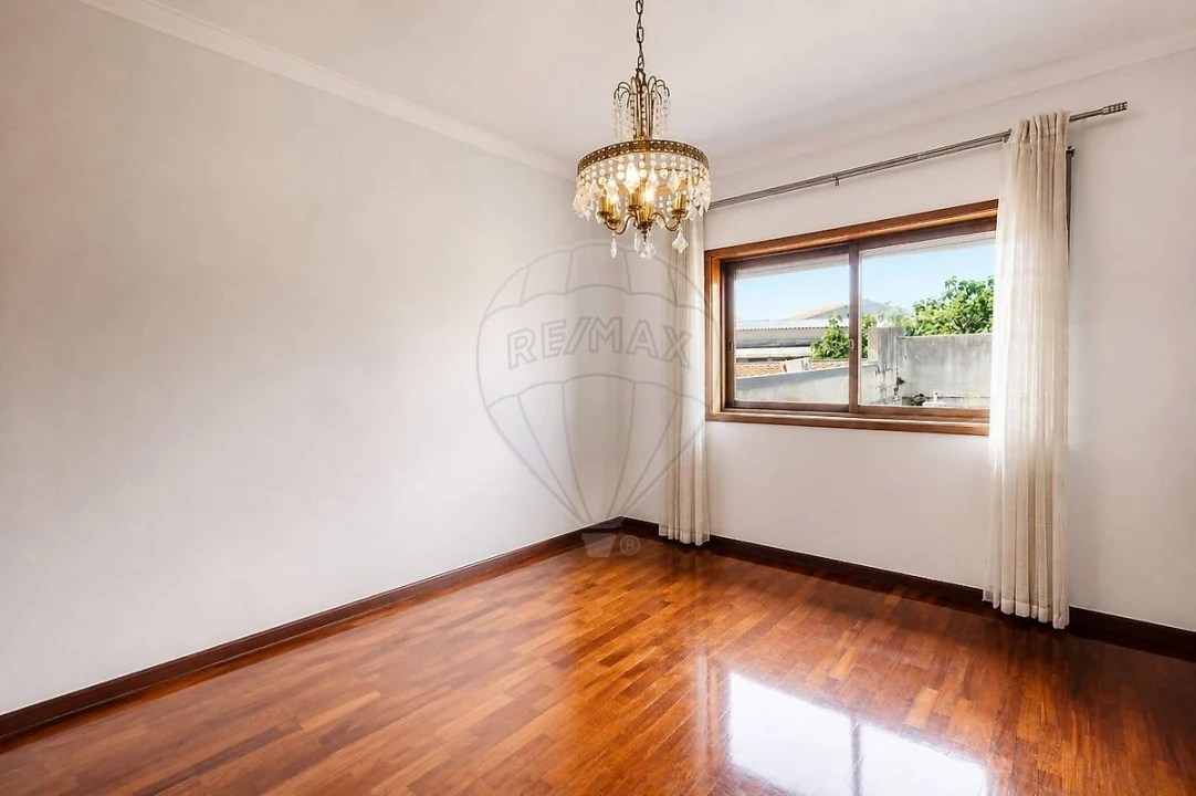 Moradia T4 para Venda em Perafita, Lavra e Santa Cruz do Bispo Foto 3