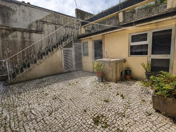 Moradia T4 para Venda em Perafita, Lavra e Santa Cruz do Bispo