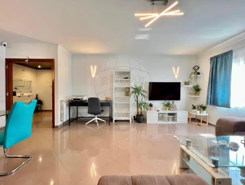 Apartamento T3 para Venda em Azambuja