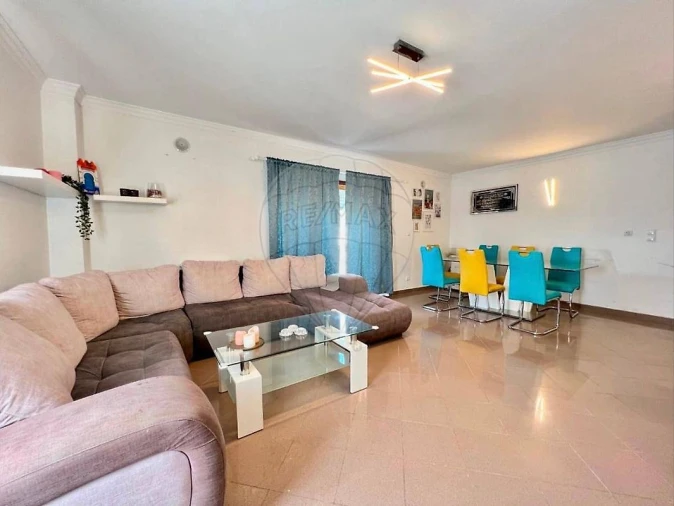 Apartamento T3 para Venda em Azambuja Foto 3