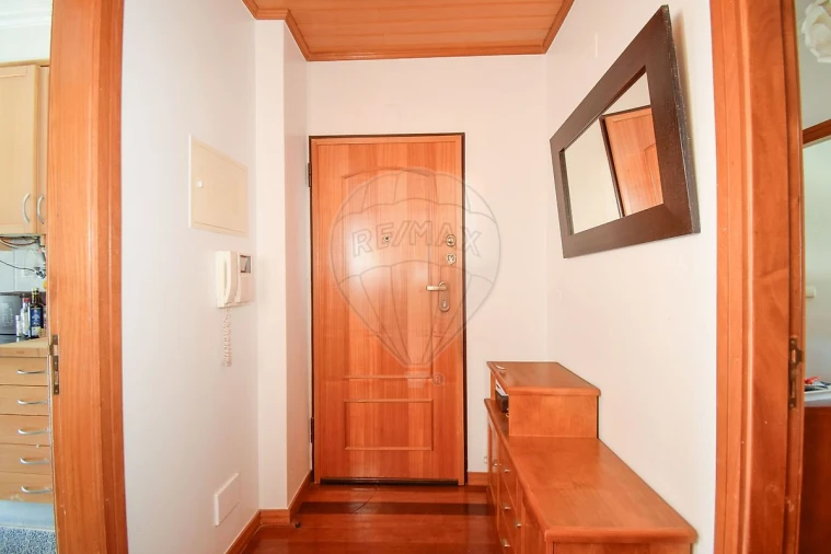 Apartamento T3 para Venda em São Domingos de Rana Foto 27
