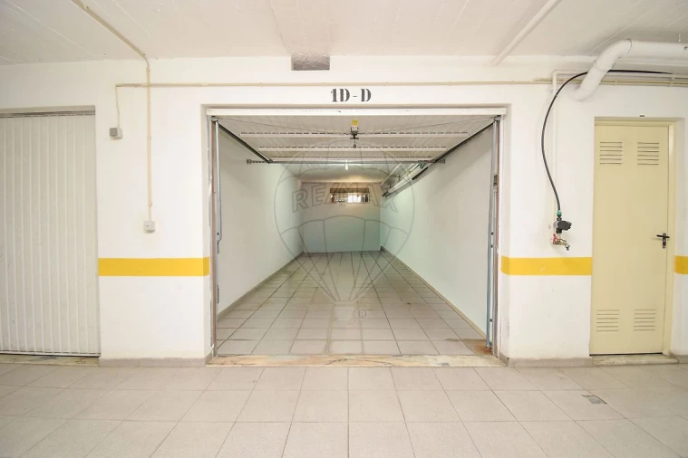Apartamento T3 para Venda em São Domingos de Rana Foto 26
