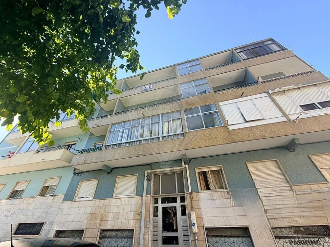 Apartamento T2 para Venda em Amora Foto 5