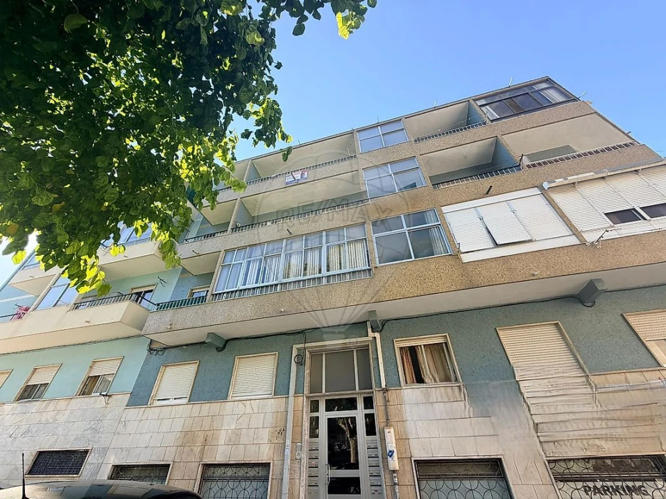 Apartamento T2 para Venda em Amora Foto 5