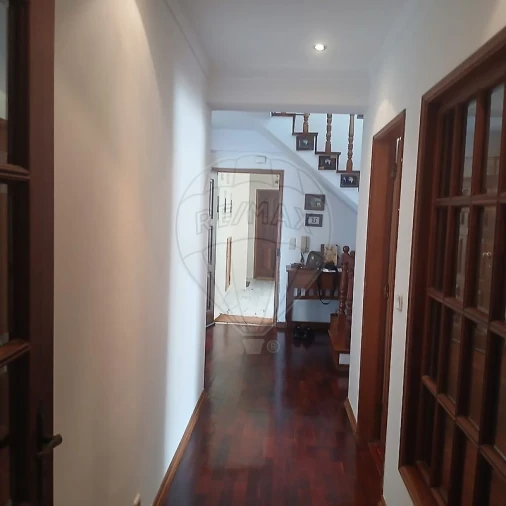 Apartamento T2 para Venda em Santo Antonio dos Olivais Foto 7