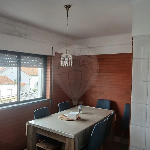 Apartamento T2 para Venda em Santo Antonio dos Olivais Foto 5