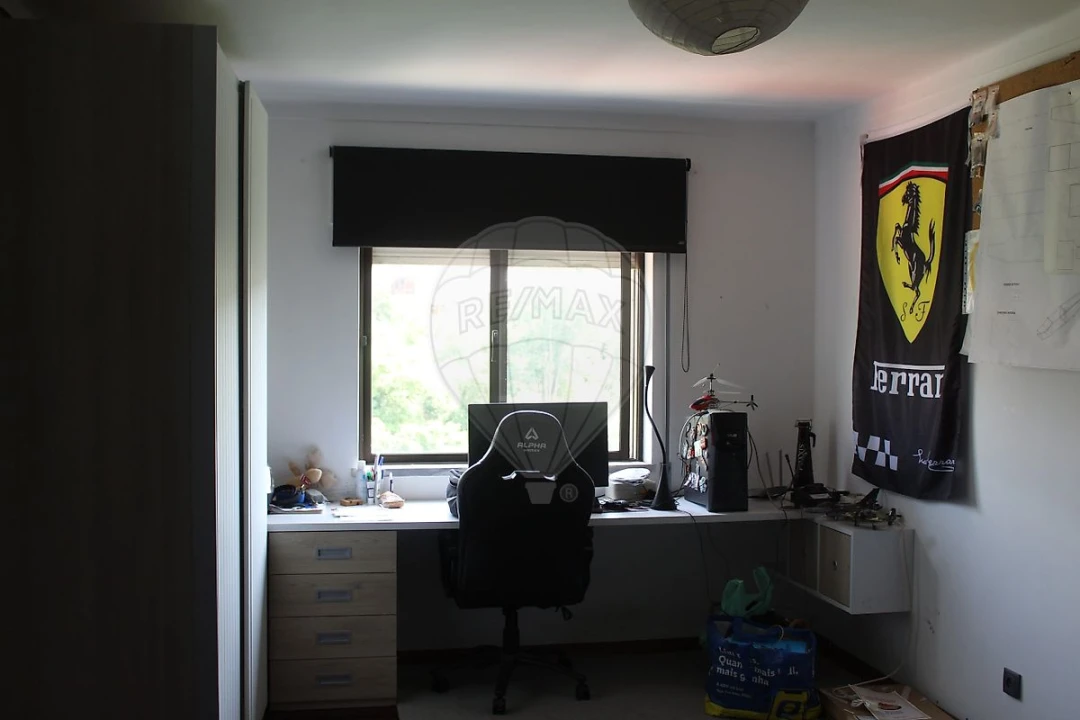 Apartamento T2 para Venda em Santo Antonio dos Olivais Foto 10