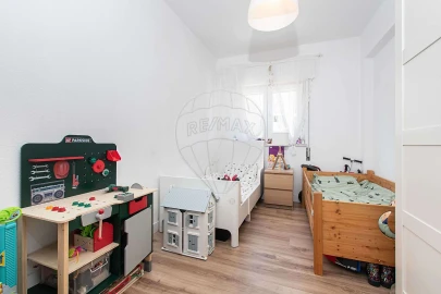 Apartamento T2 para Venda em São Domingos de Benfica