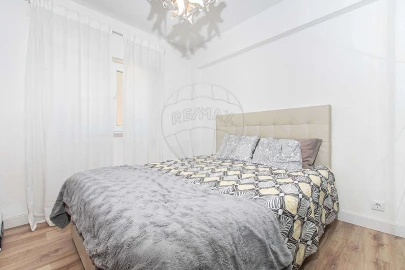 Apartamento T2 para Venda em São Domingos de Benfica