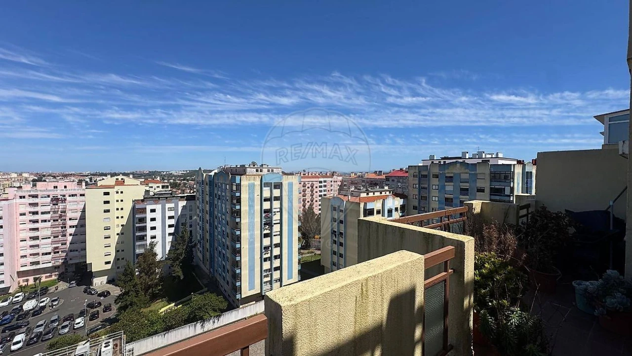 Apartamento T1 para Venda em Cacém e São Marcos Foto 6
