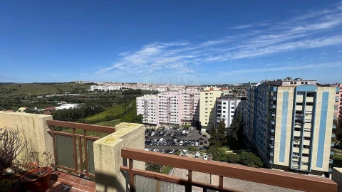 Apartamento T1 para Venda em Cacém e São Marcos