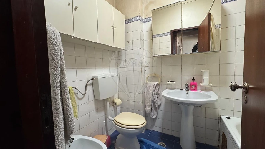 Apartamento T1 para Venda em Cacém e São Marcos