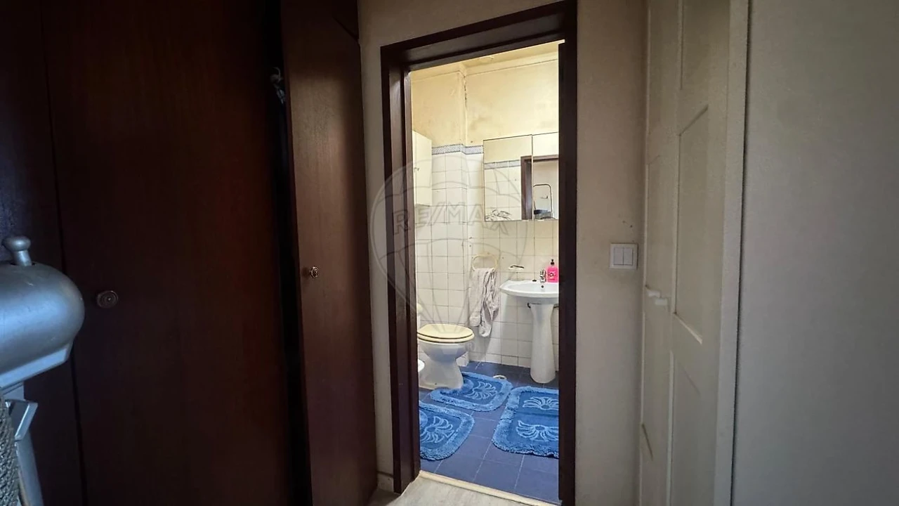Apartamento T1 para Venda em Cacém e São Marcos Foto 3