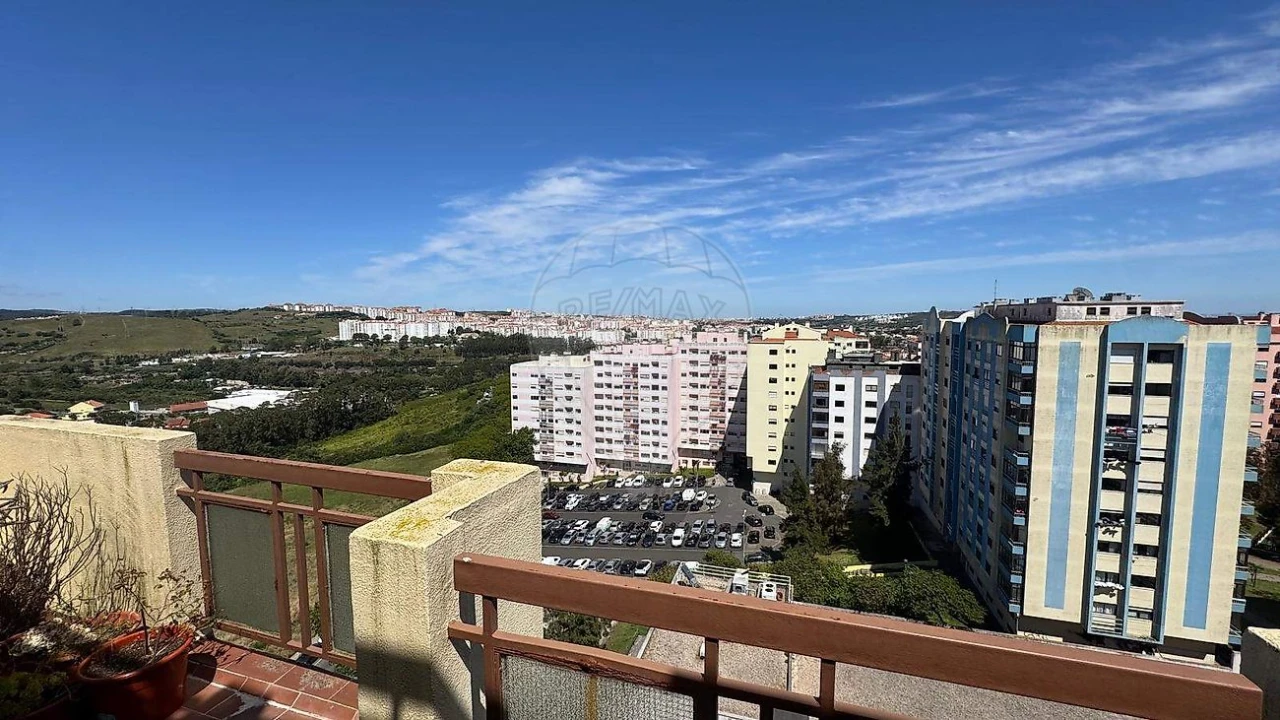 Apartamento T1 para Venda em Cacém e São Marcos Foto 7