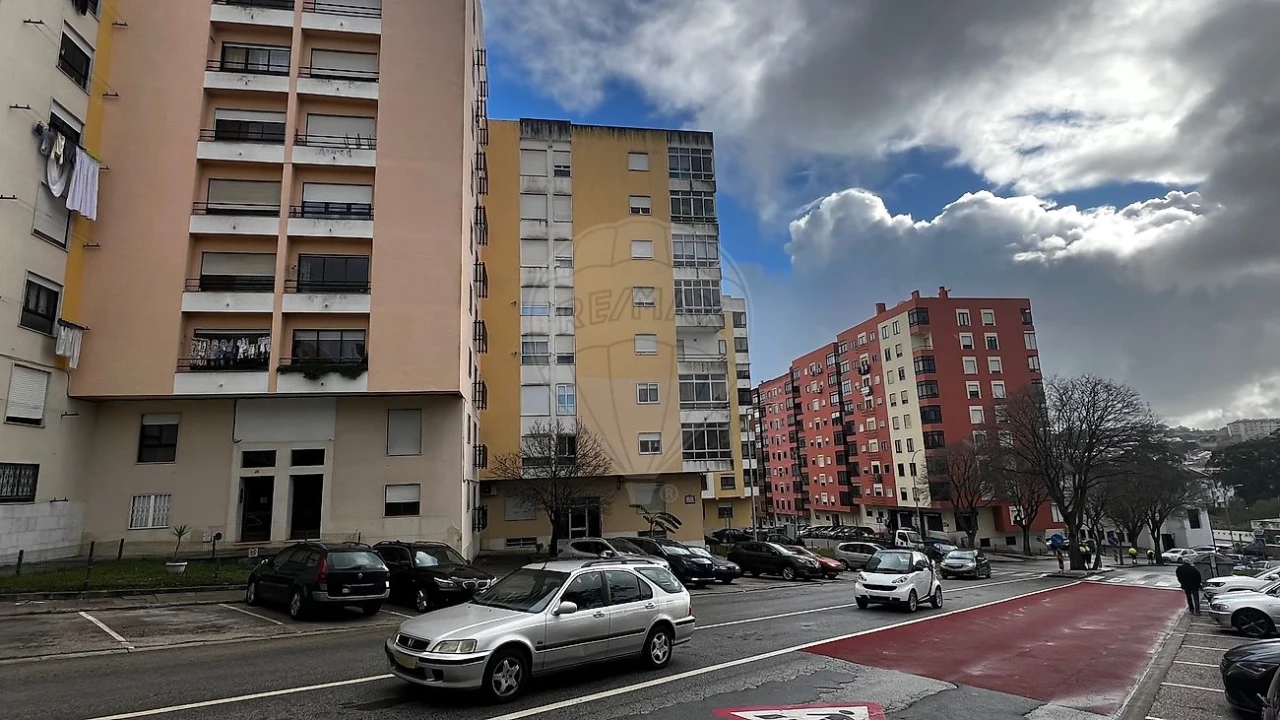Apartamento T2 para Venda em Cacém e São Marcos Foto 3