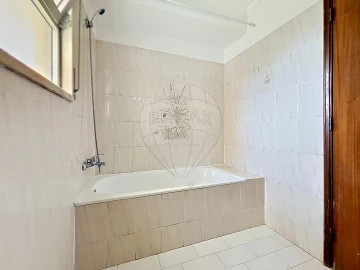 Apartamento T2 para Venda em Agualva e Mira-Sintra