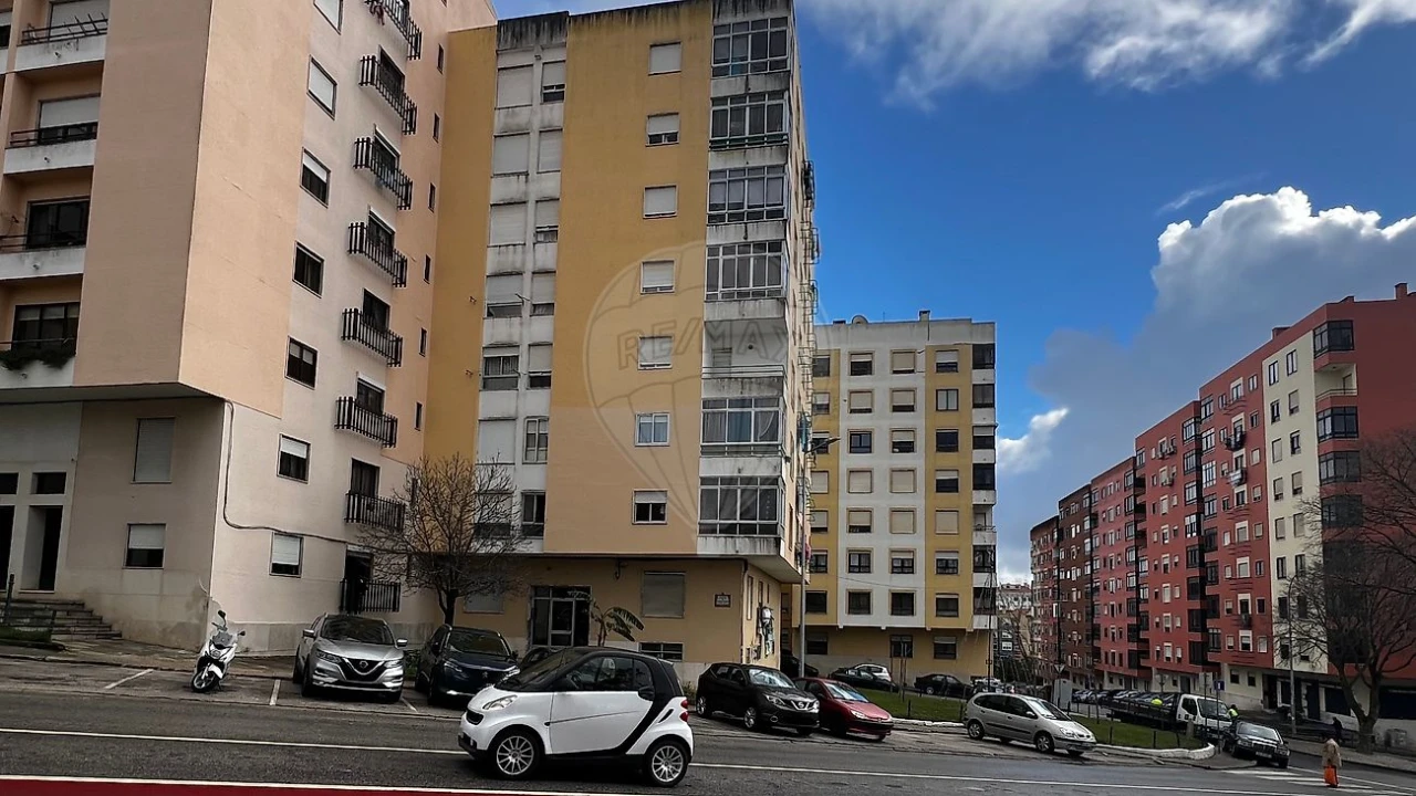 Apartamento T2 para Venda em Cacém e São Marcos Foto 2