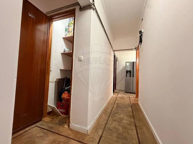 Apartamento T3 para Venda em Rio de Mouro Foto 7