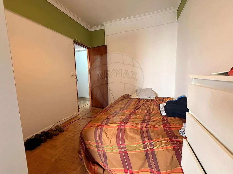 Apartamento T3 para Venda em Rio de Mouro Foto 1