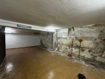 Negócio para Arrendamento em Carcavelos e Parede