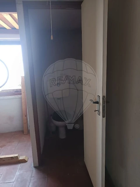 Garagem para Venda em Massamá e Monte Abraão