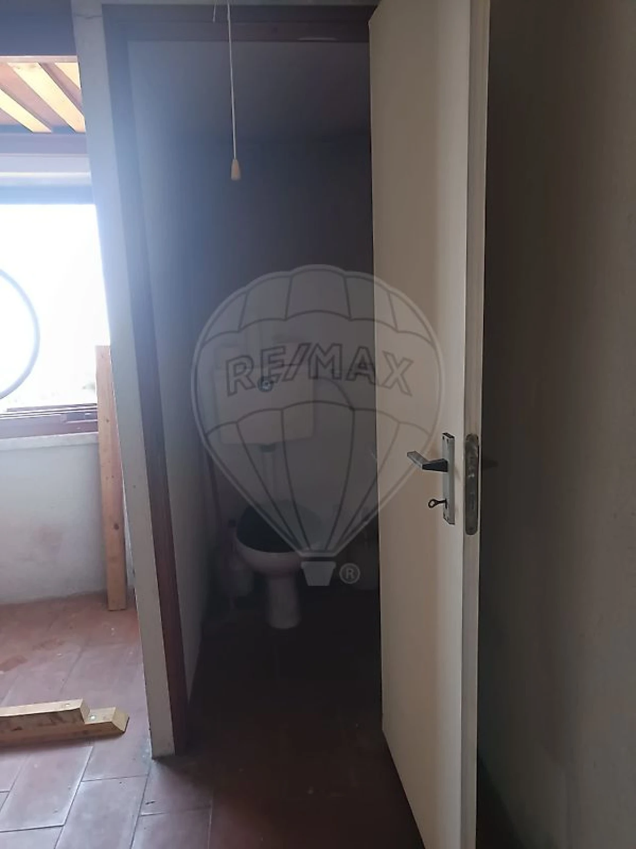 Garagem para Venda em Massamá e Monte Abraão Foto 4