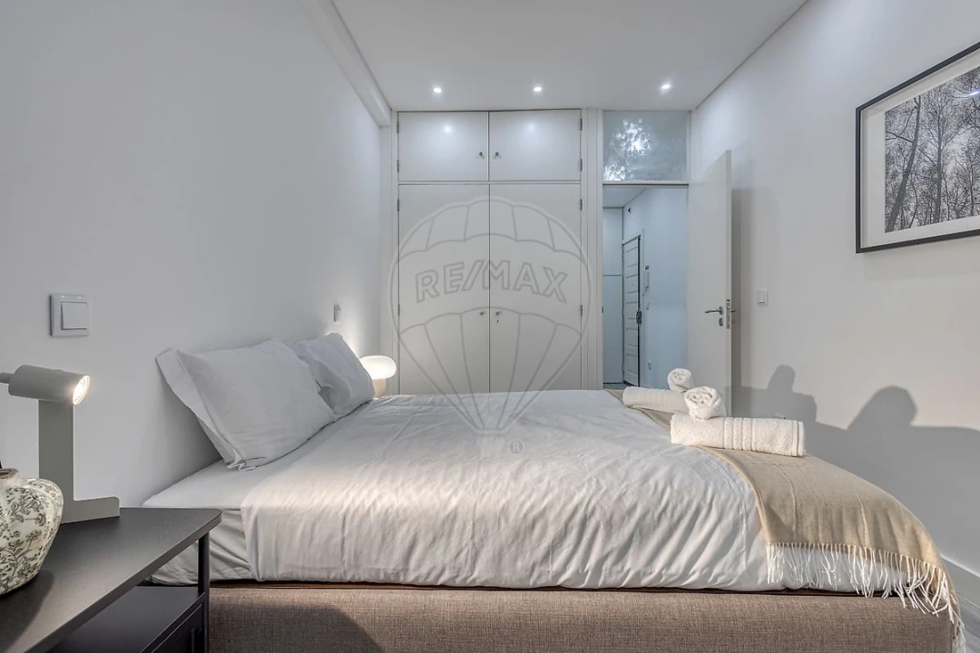 Apartamento T1 para Venda em Cedofeita, Santo Ildefonso, Sé, Miragaia, São Nicolau e Vitória Foto 14