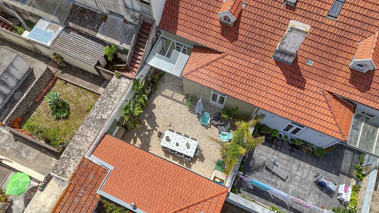 Moradia T4 para Venda em Espinho Foto 40